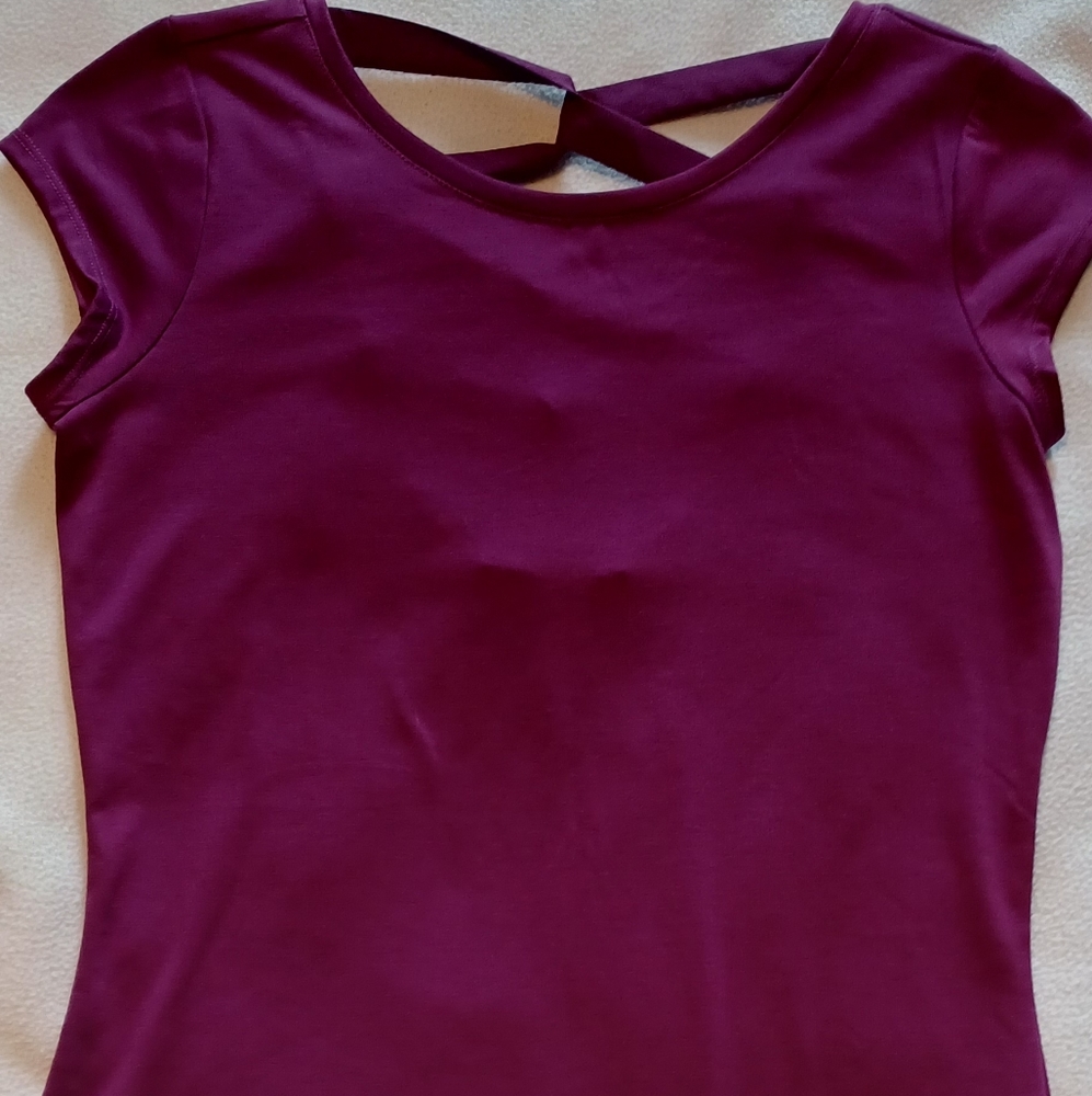 Magenta criss-cross ribbon-back cap-sleeve top (NWOT)